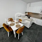 Brilliant 626 Apartment Golem (Tirana)