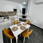 Brilliant 626 * Golem (Tirana)